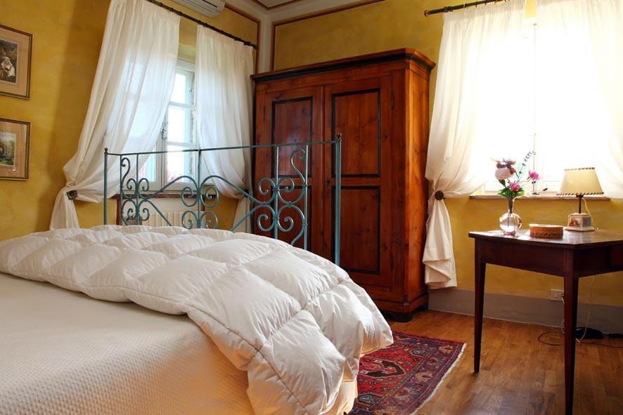Villa La Lodola โฟยาโน เดลเล เคียนา ภายนอก รูปภาพ