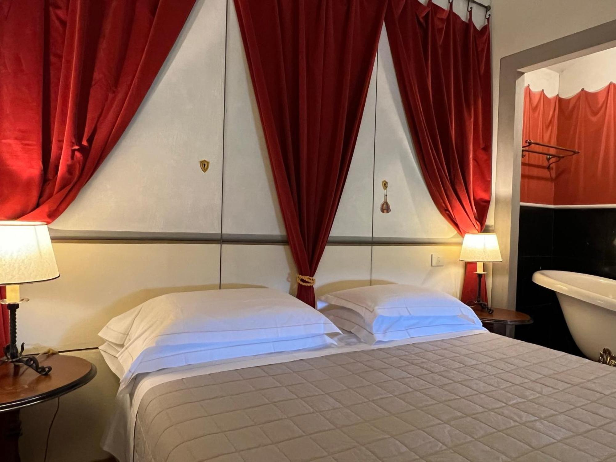 Villa La Lodola โฟยาโน เดลเล เคียนา ภายนอก รูปภาพ
